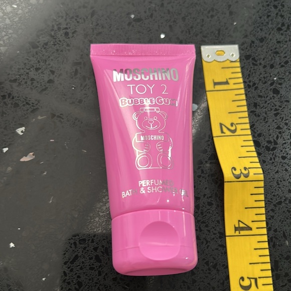 Moschino Bubble Gum Perfume - Picture 7 of 8